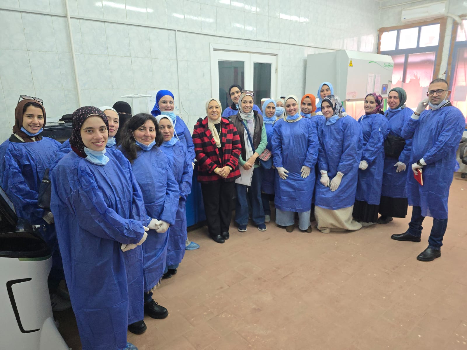 انطلاق فعاليات التدريب العملي لتركيب محاليل التغذية الوريدية للدفعة السادسة من برنامج دبلوم التغذية في الرعاية الصحية بكلية الصيدلة – جامعة طنطا